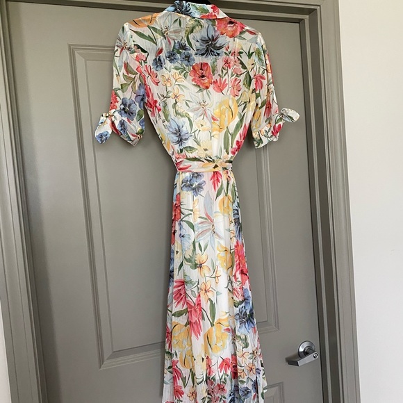 SOLD Calvin Klein Floral Midi Dress - Picture 6 of 9